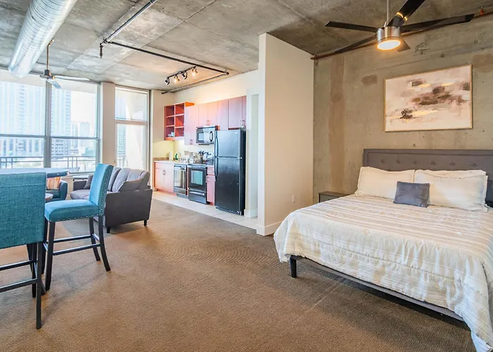 Skyline Loft W Views Holiday home Phoenix