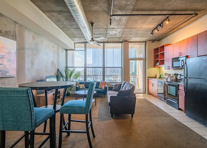 Skyline Loft W Views Holiday home Phoenix